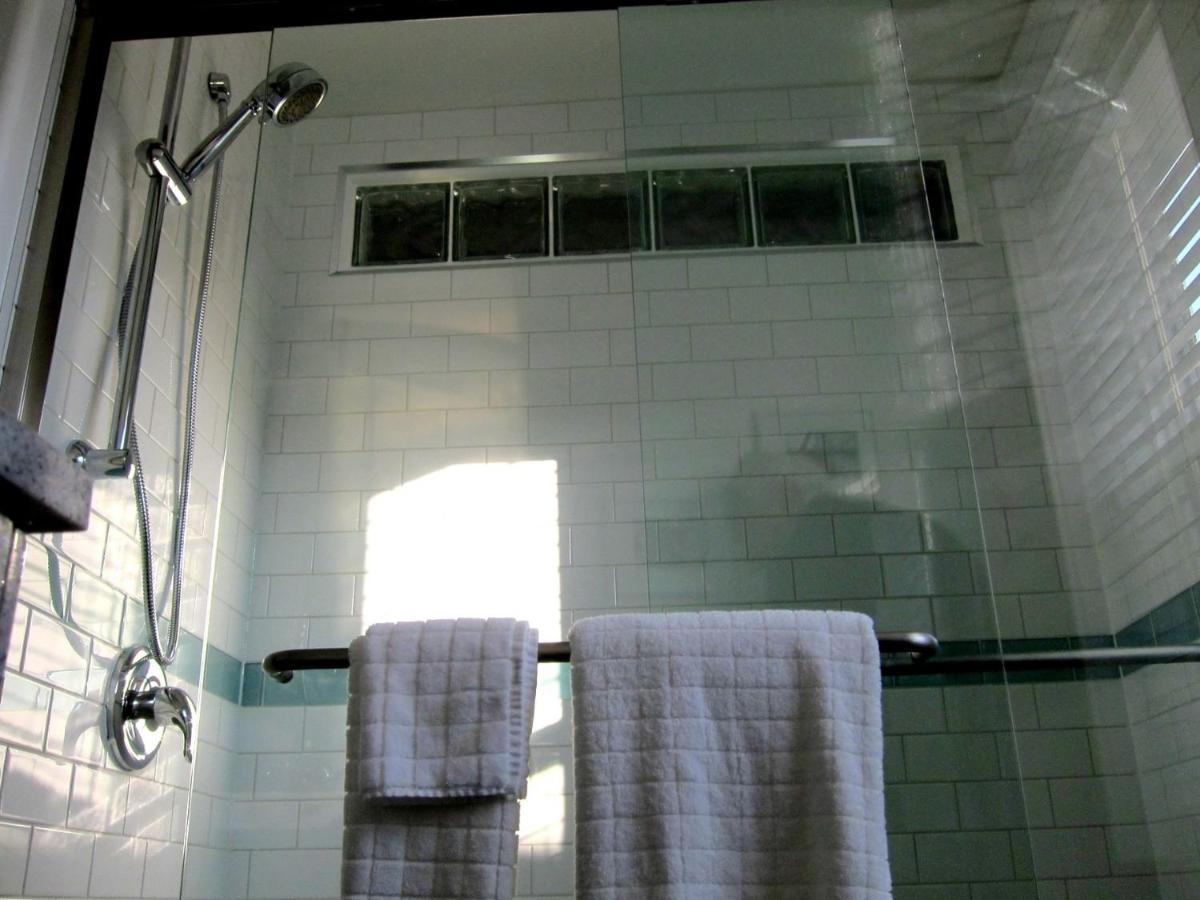 Merrickville Guest Suites Экстерьер фото